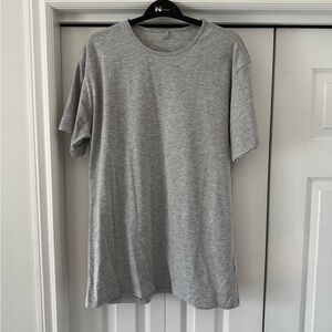 Alphalete basic t shirt